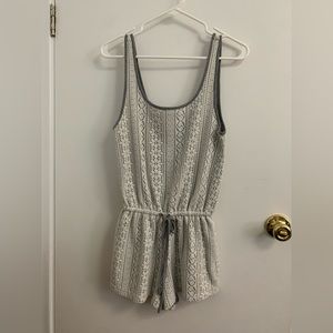 Forever 21 Sleeveless Romper (S size)